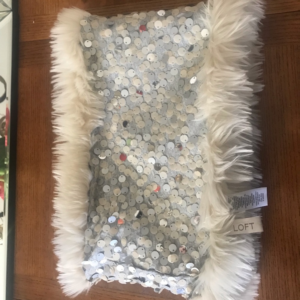 Loft infinity scarf